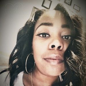 Meet your Posher, Shameire